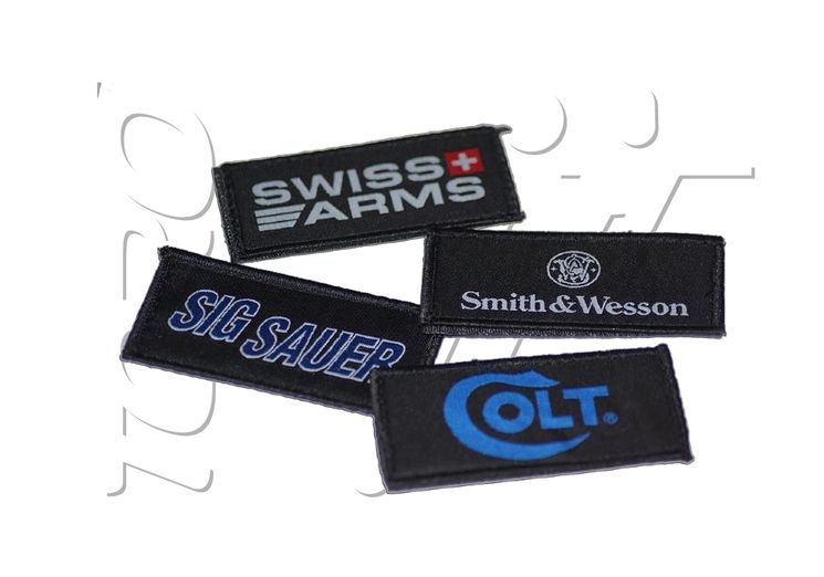 Kit 4 patchs SMITH & WESSON - COLT - SIG SAUER - SWISS ARMS