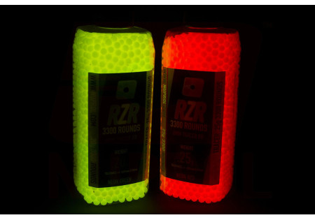 2 Bouteilles 3300 billes TRACANTES GREEN RZR NUPROL 0.20g fluorescente pour Airsoft fluorescente dans le noir.