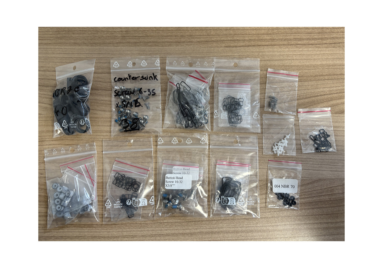 Kit UNIVERSEL ECLIPSE incomplet promo Kit UNIVERSEL ECLIPSE incomplet promo