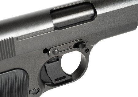 Pistolet 4.5mm (Billes) TOKAREV TT CO2 BLOWBACK FULMETAL BLACK BORNER